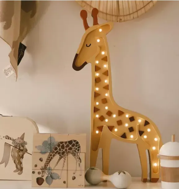 Janie and Jack Lighting-Giraffe Lamp savannah beige