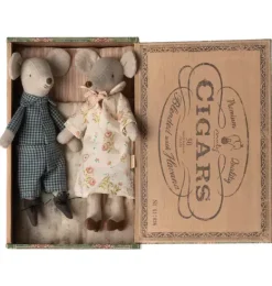 Janie and Jack Dolls-Grandma & Grandpa Mice in Cigarbox multi