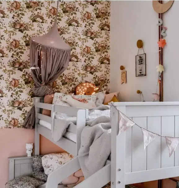 Janie and Jack Wallpaper-Little Sleepy Animals Light Wallpaper multi