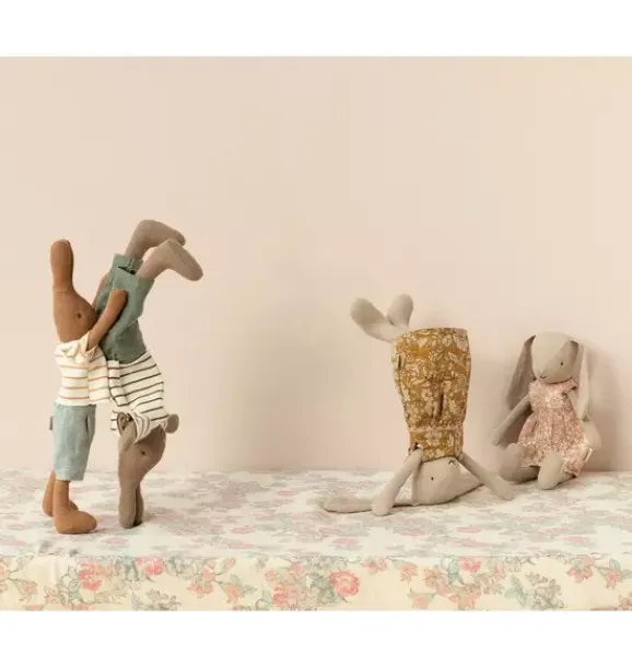Janie and Jack Stuffed Animals-Rabbit, Size 1 - Chocolate Brown multi