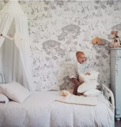 Janie and Jack Wallpaper-Sketchbook Animals Wallpaper white