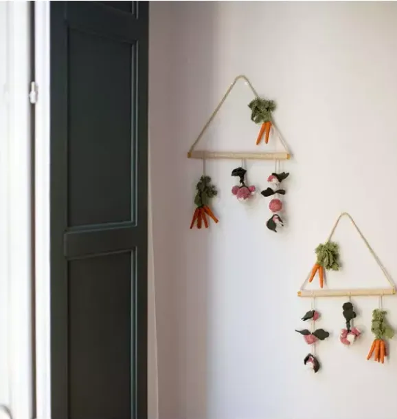 Janie and Jack Art-Wall Hanger Veggies multicolor