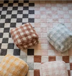 Janie and Jack Rugs-Washable Rug Kitchen Tiles Rose natural and rose